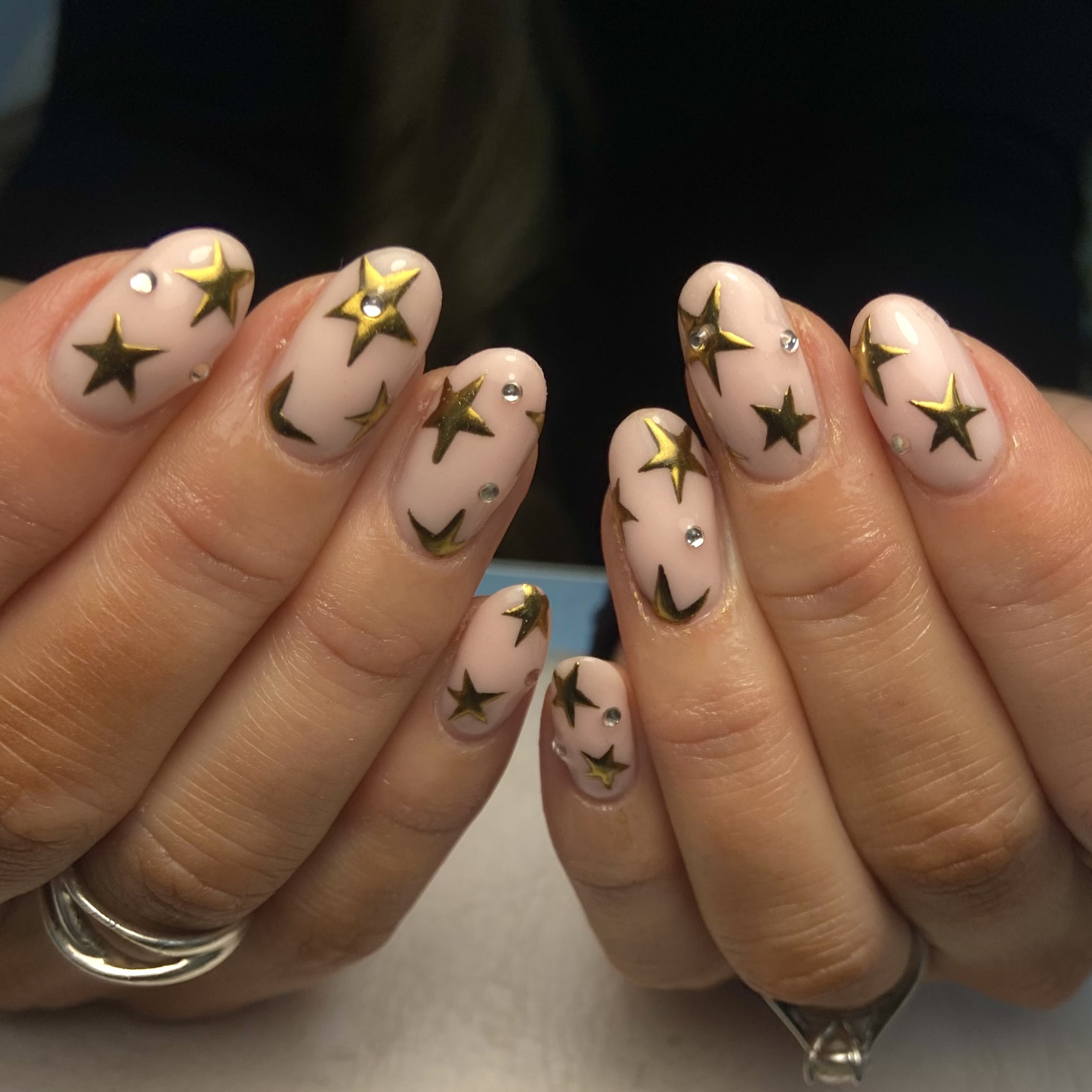 example-nails-bottom-right