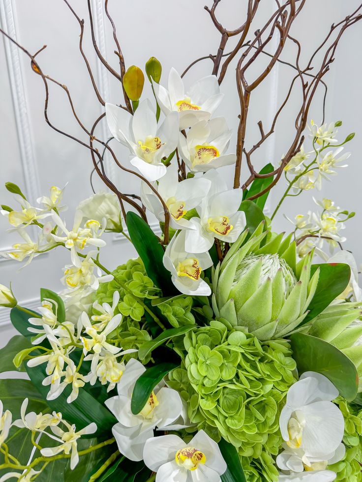 Modern Flower Arrangement