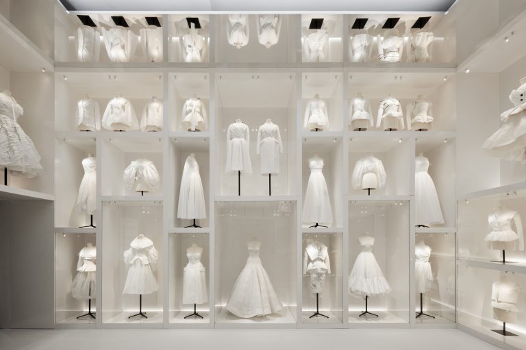 Victoria and Alber museum exhibit of Christian Dior toiles
