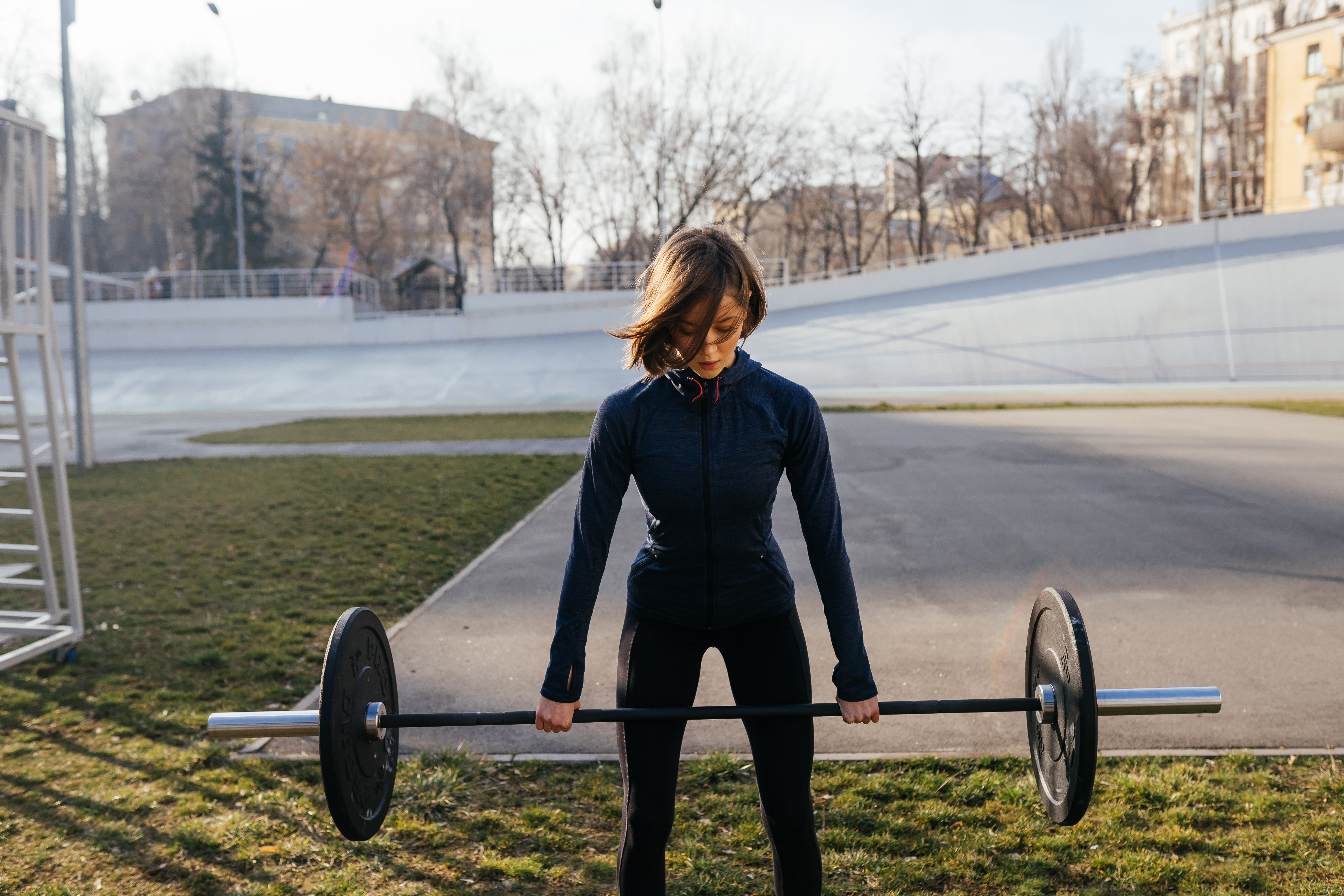 Female Barbell Weightlifting