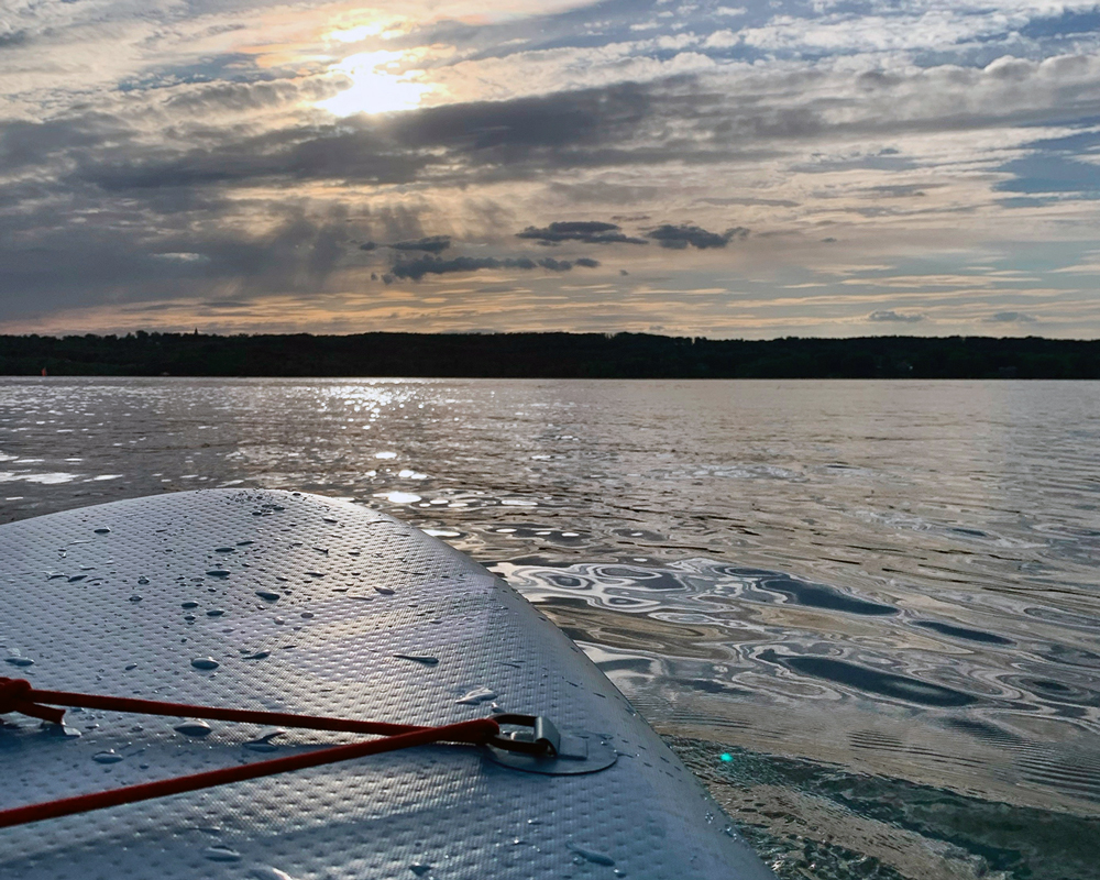 Stan up paddle and nature
