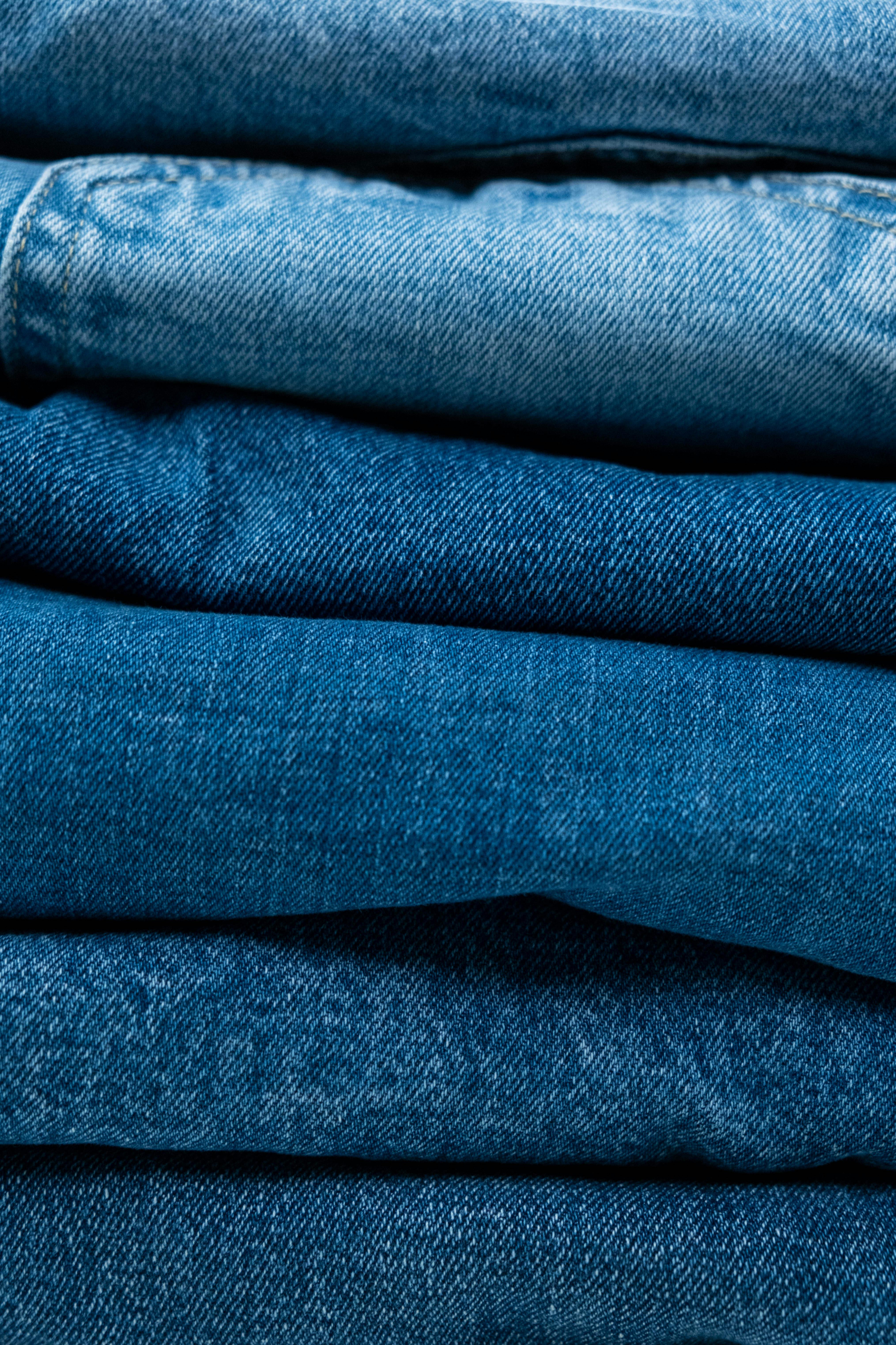 Modern Jeans dyed in iconic indigo