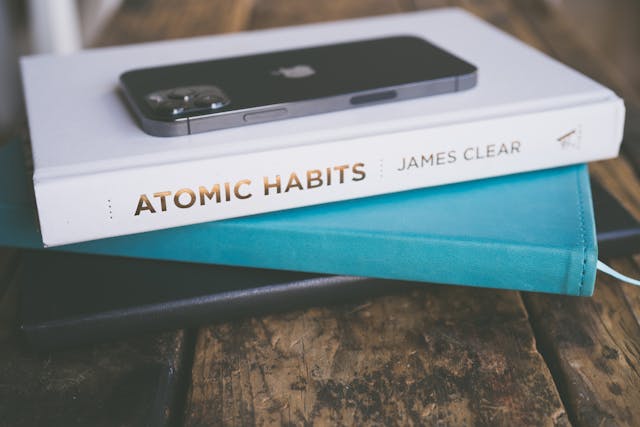 atomic habits image