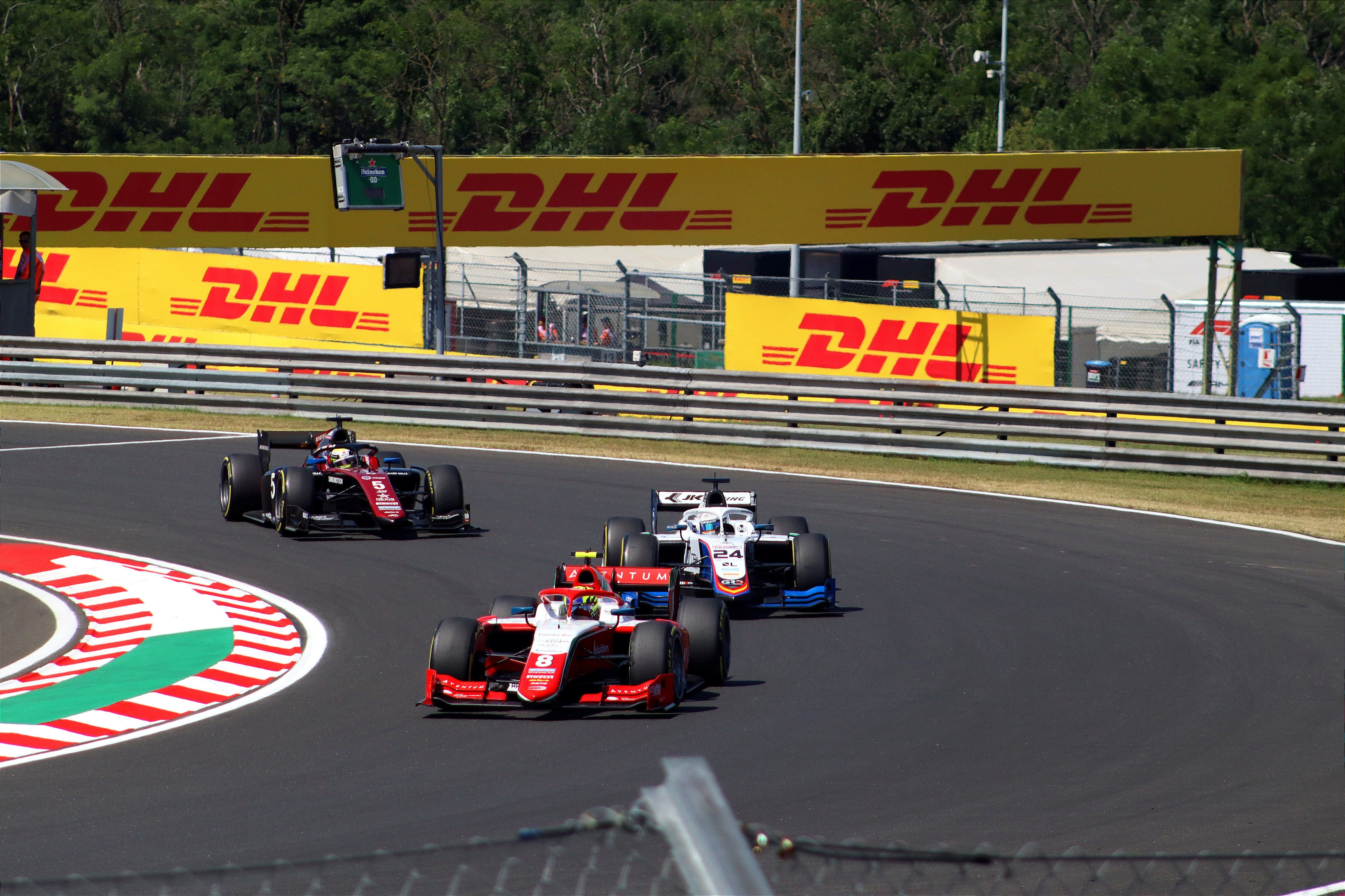 F1 Cars Racing