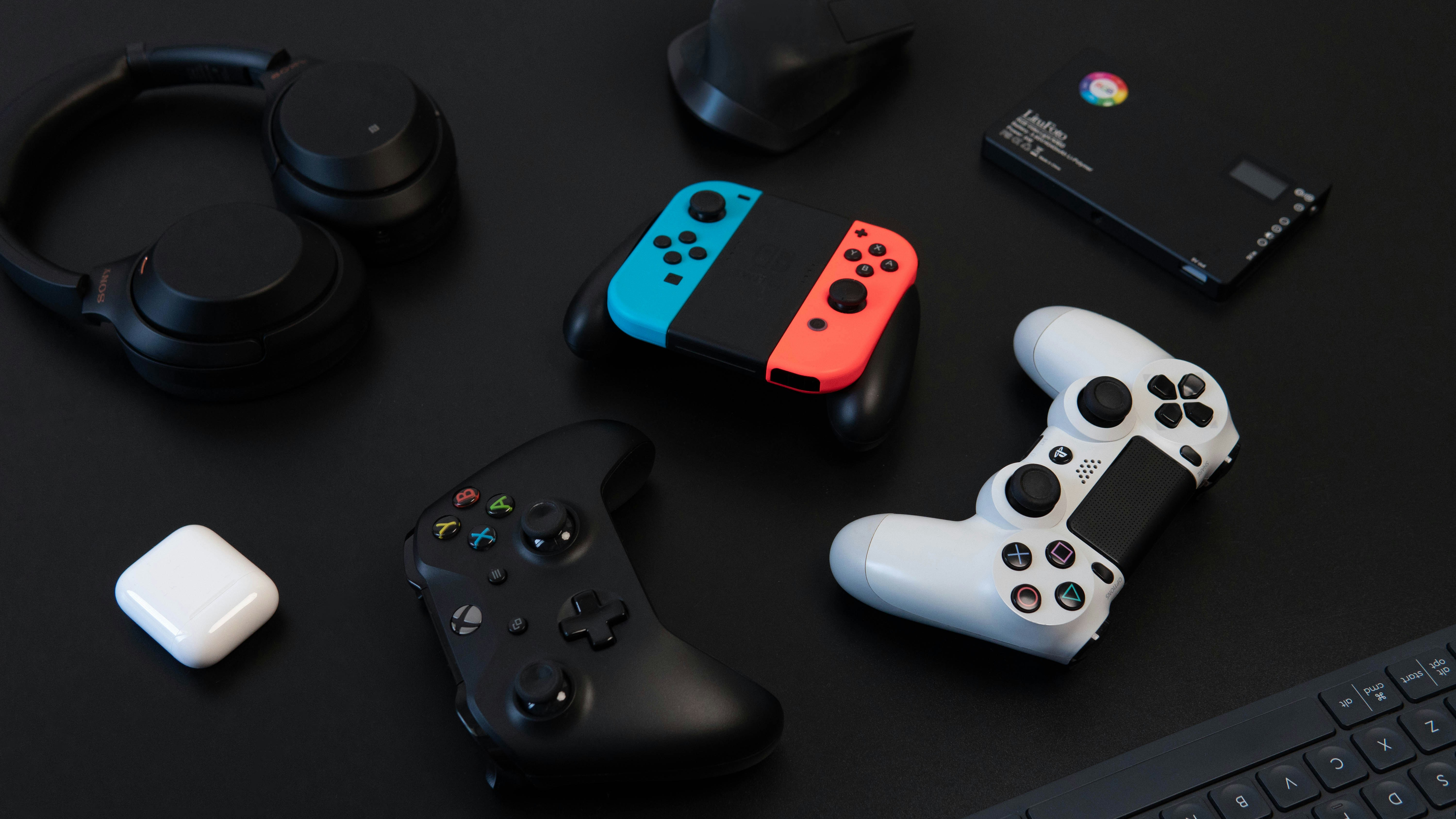 Gaming accessories and controllers