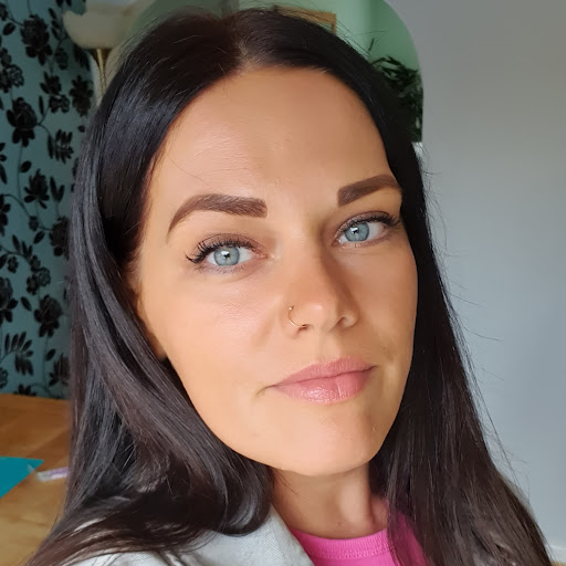 The avatar of Lana