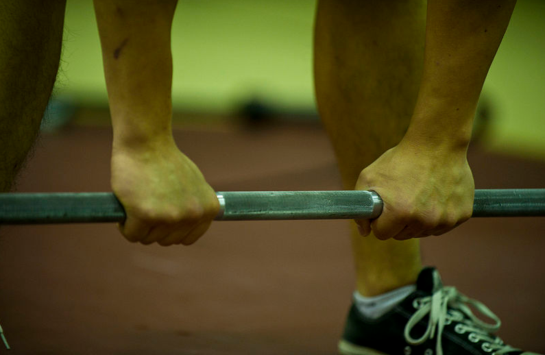 Deadlifting to Boost Your Strength With Hand Grip
