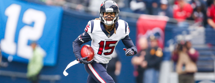 Houston Texans wide receiver Will Fuller (15) returns a punt against the Seattle Seahawks during the first quarter at CenturyLink Field. 