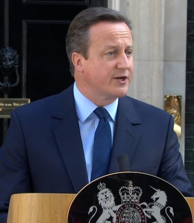 David Cameron resigns