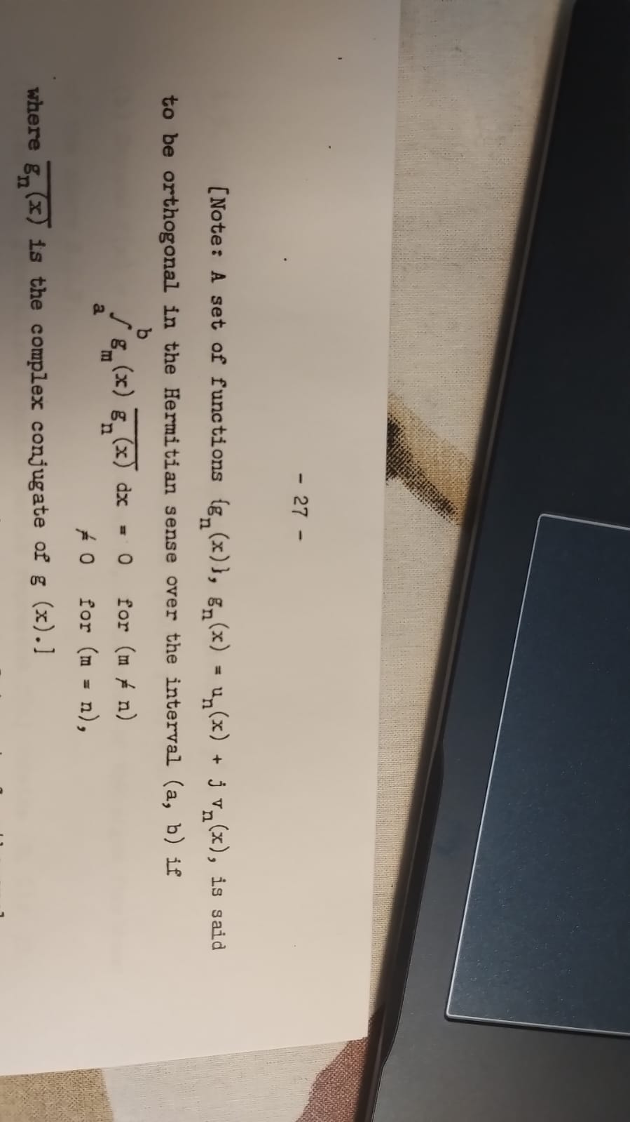 A set of functions {8 (x) ), 8,(x) = un(x) + j