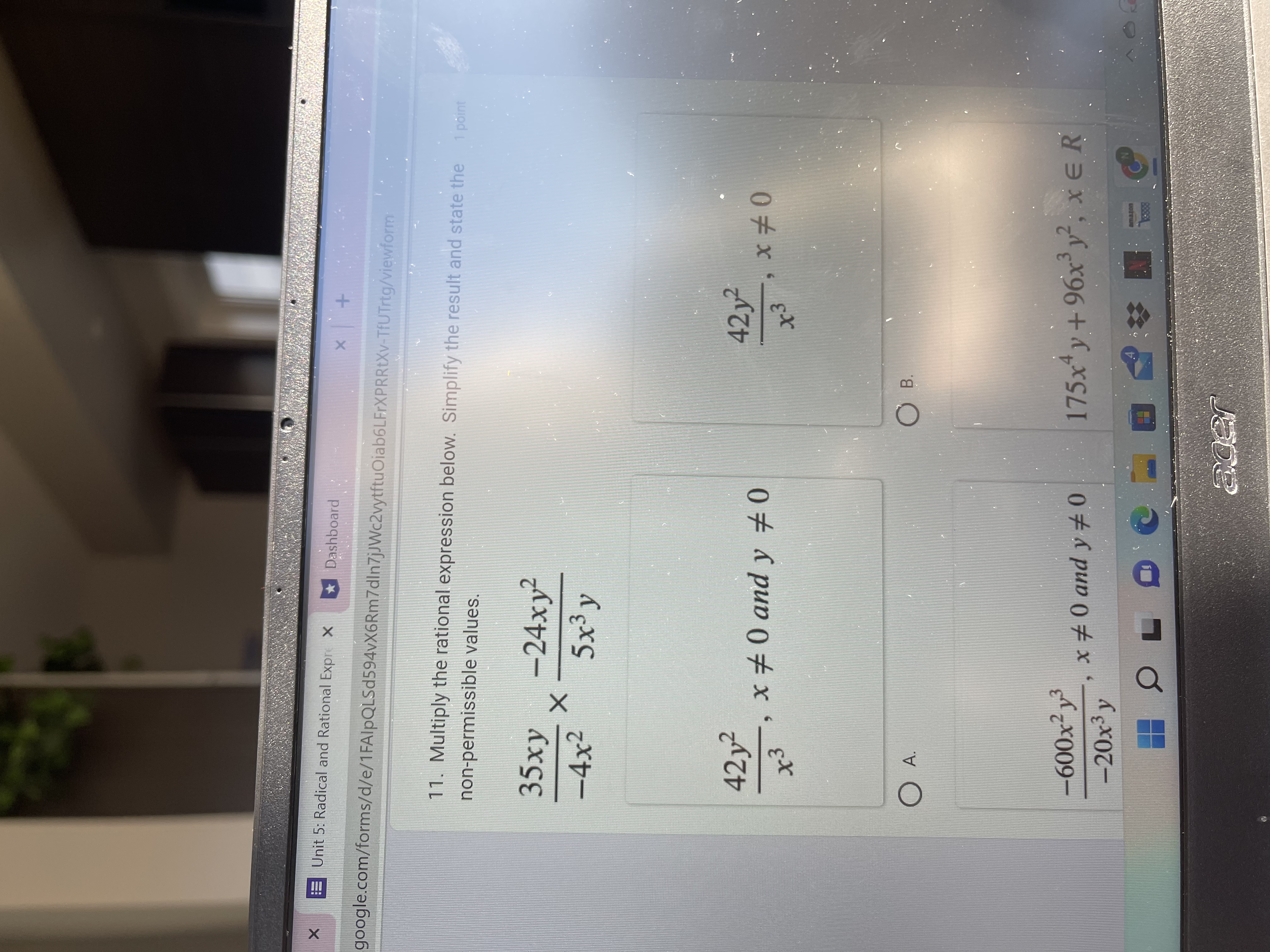 - 2 3x V3x O A. B. V/3x - 2 1/3x +