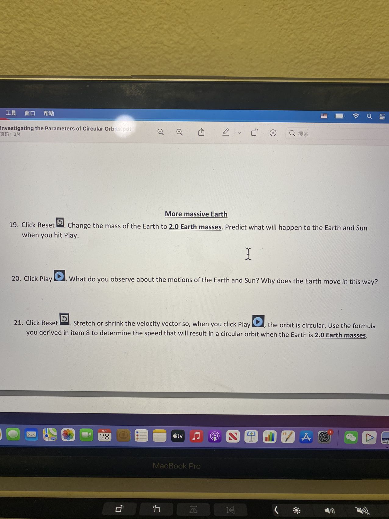 Earth ' Directions 1. Go to httszphetcoloradoed u/en/simulationgravity-and-orbits. Click the Play arrow.