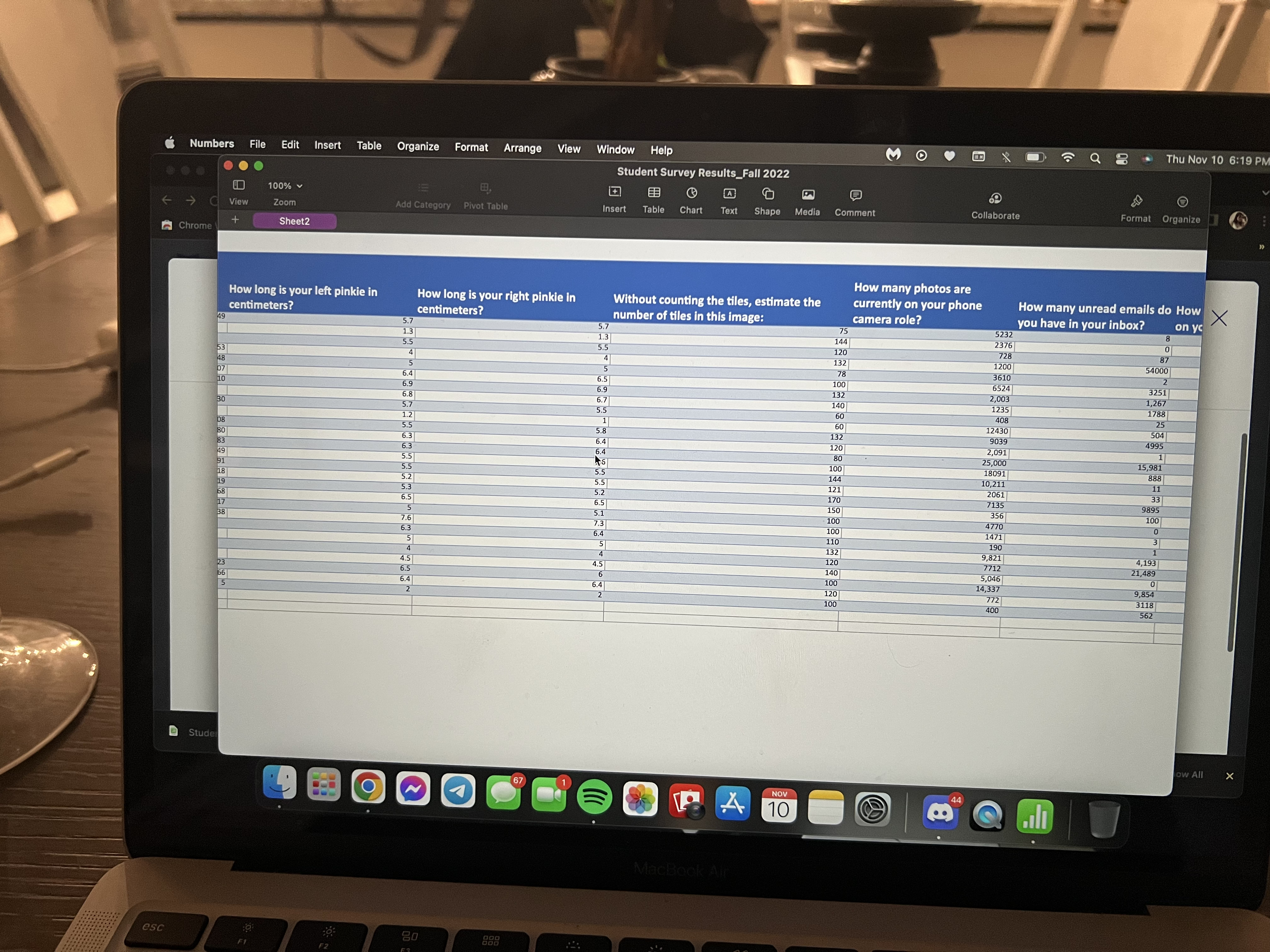 and alternative hypothesis. State each hypothesis using words and in symbols (mathematical