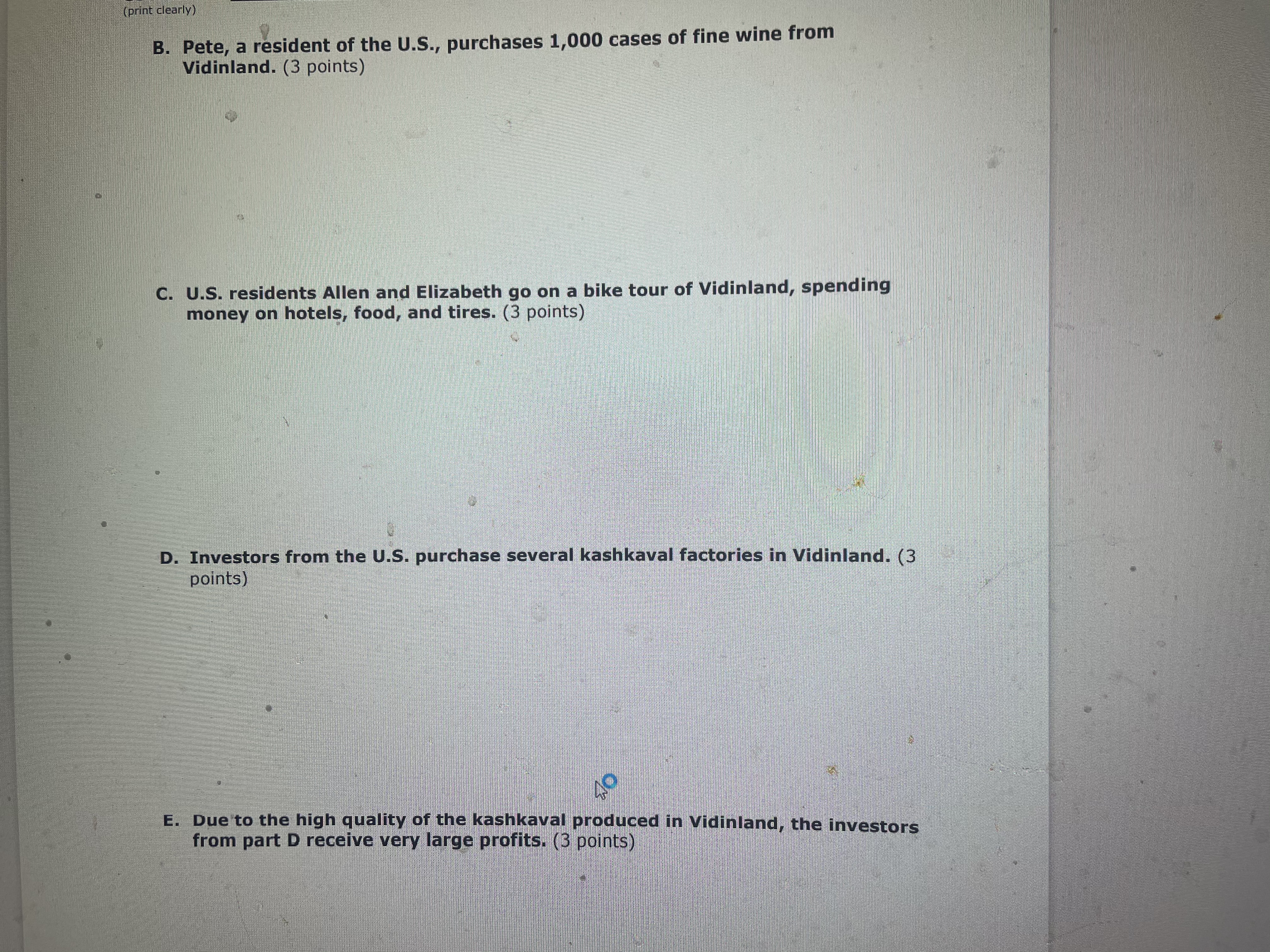 Elizabeth go on a bike tour of Vidinland, spending money on hotels,