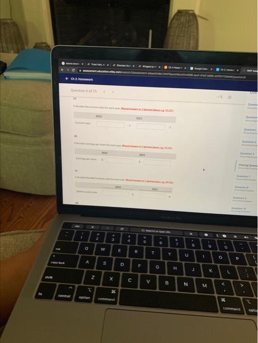 the 2022 and 2021 financial statements of American Eagle Outfitters. All numbers