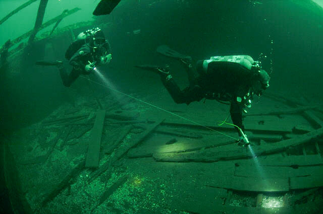 How deep can you dive on a rebreather