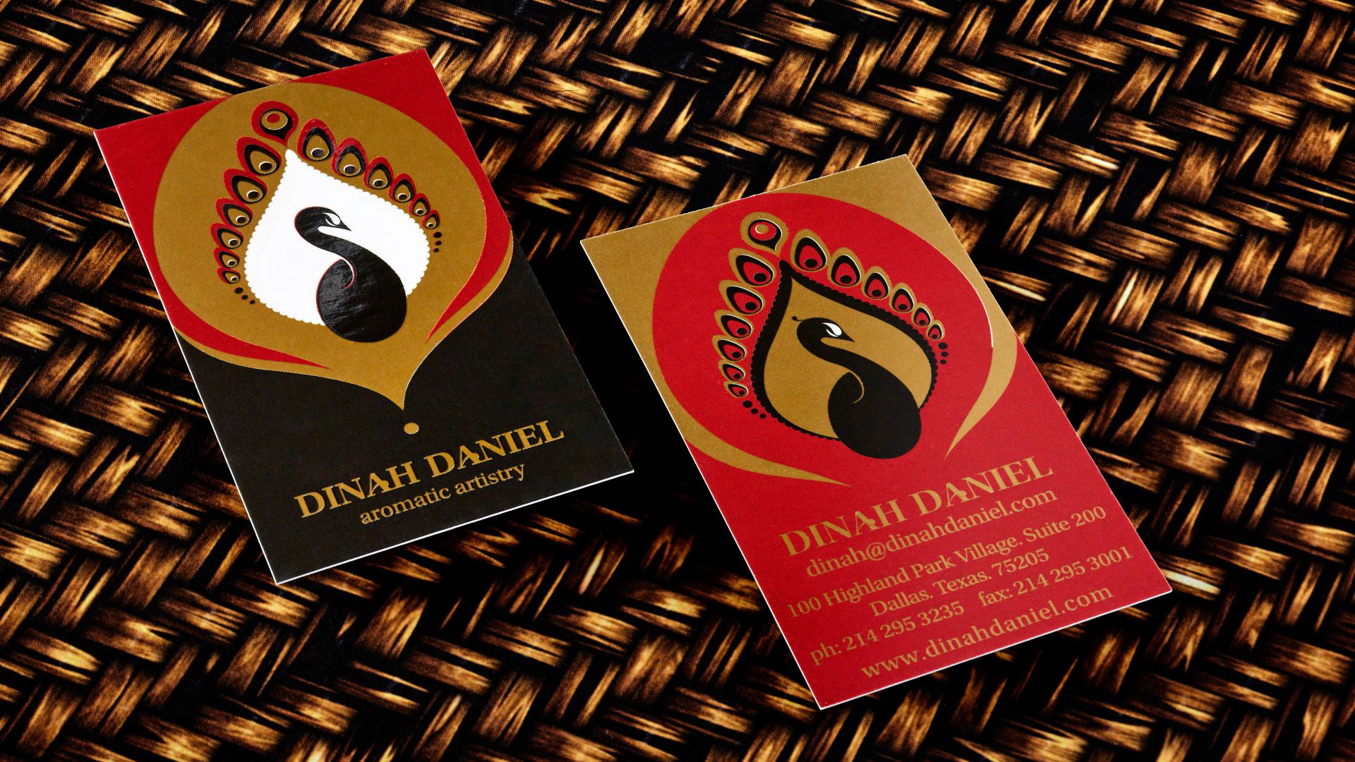 Metallic Ink Business Cards Stand Out Under the Spotlight