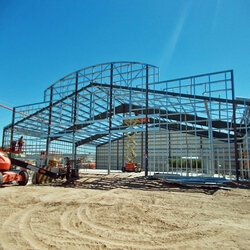 Metal Building Erectors FacilityBuilders.com.jpg