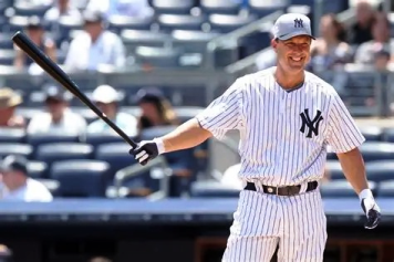 Tino Martinez.png