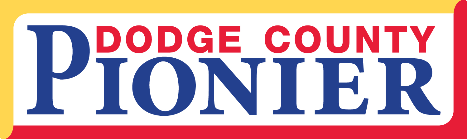 Dodge County Pionier masthead