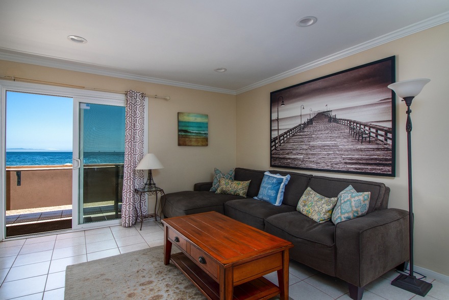 Beachfront Condo Rentals Santa Barbara Condo 209 Carpinteria Shores