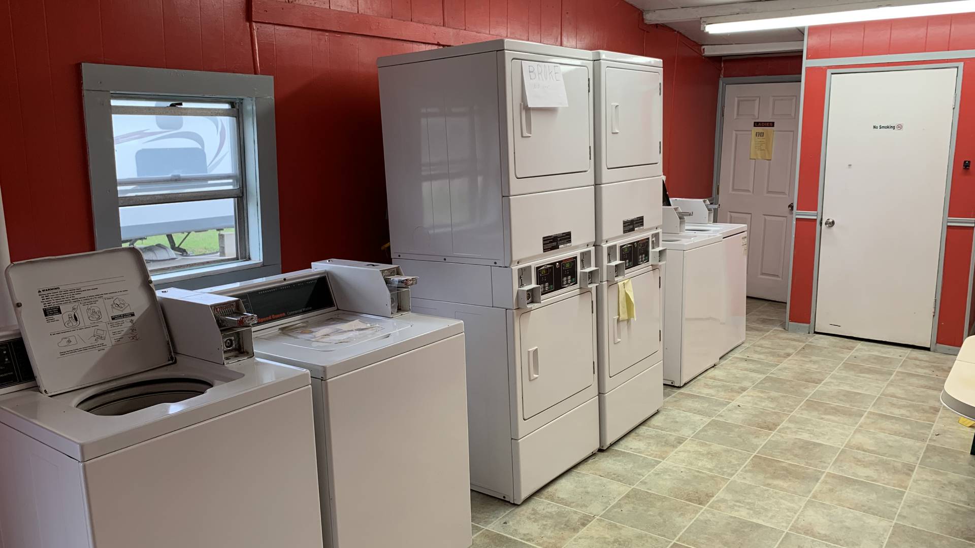 Photo Gallery of Kingsville Oasis & RV Mobile Home Park Oasis RV