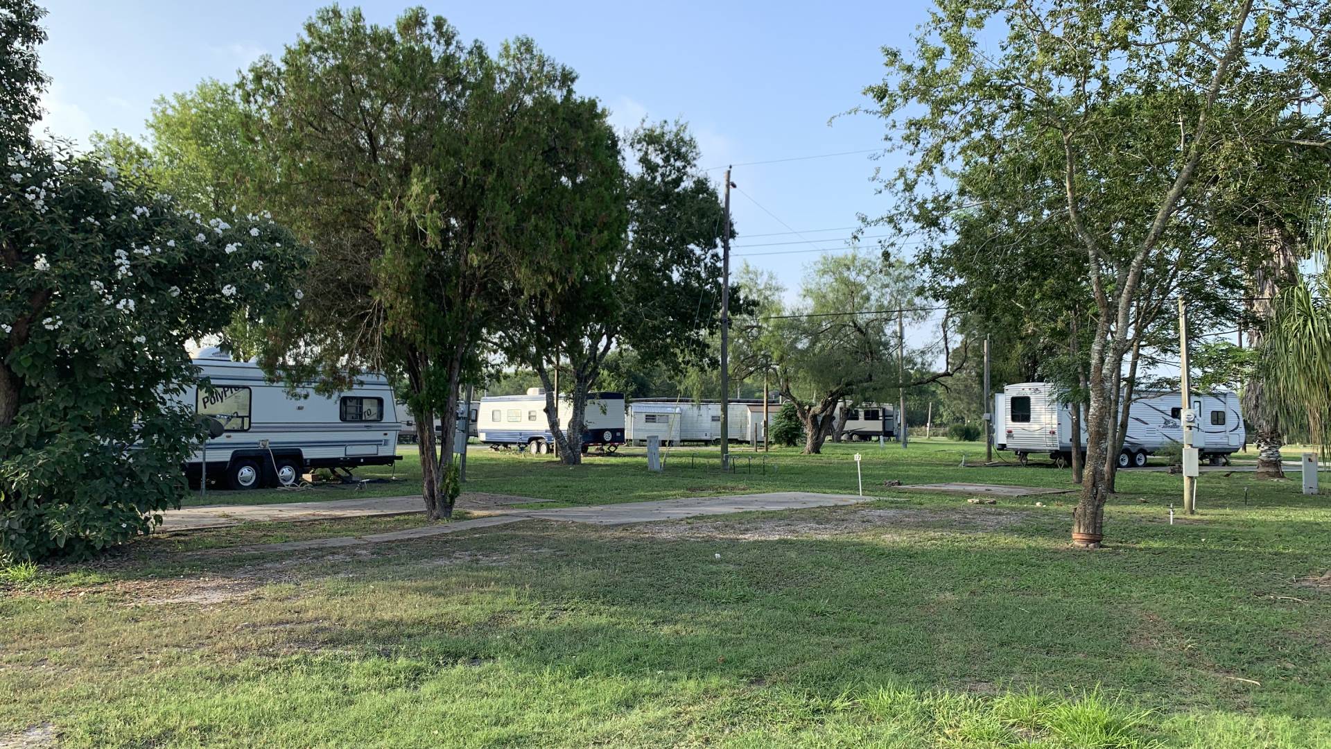 Photo Gallery of Kingsville Oasis & RV Mobile Home Park Oasis RV
