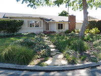 Native Plants Pathway