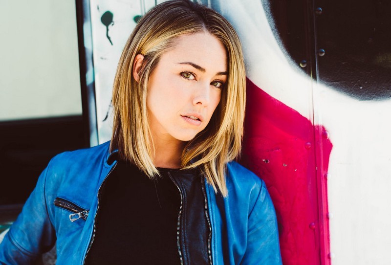 Learning To ‘Evolve’ With Actress, Lindsey McKeon - Thrive Global
