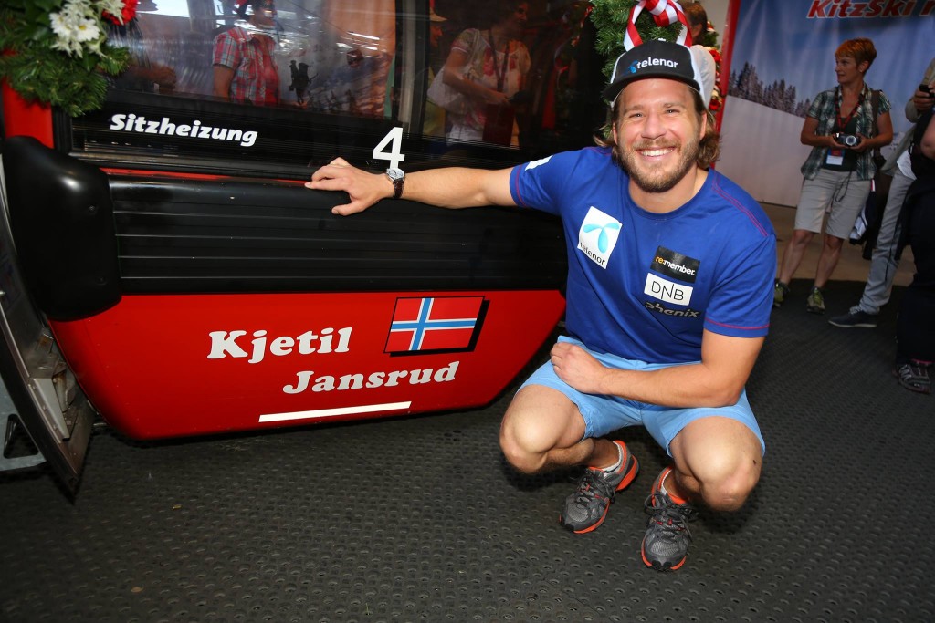 11113960_845135618874189_2317763602846443235_o