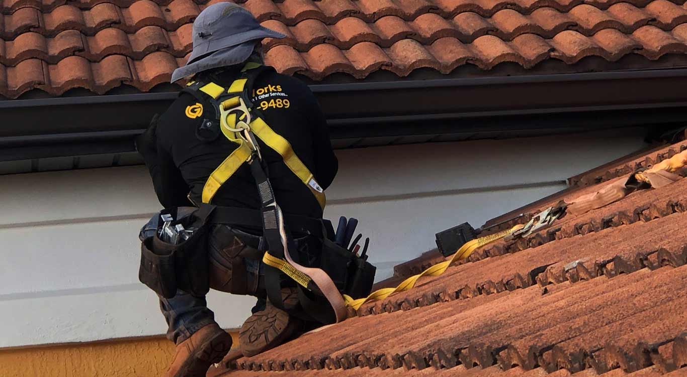 GutterWorks Services Inc - Gutter cleaning service Orlando, Florida