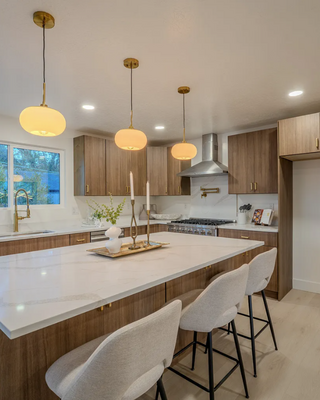 Kitchen Cabinet Installation