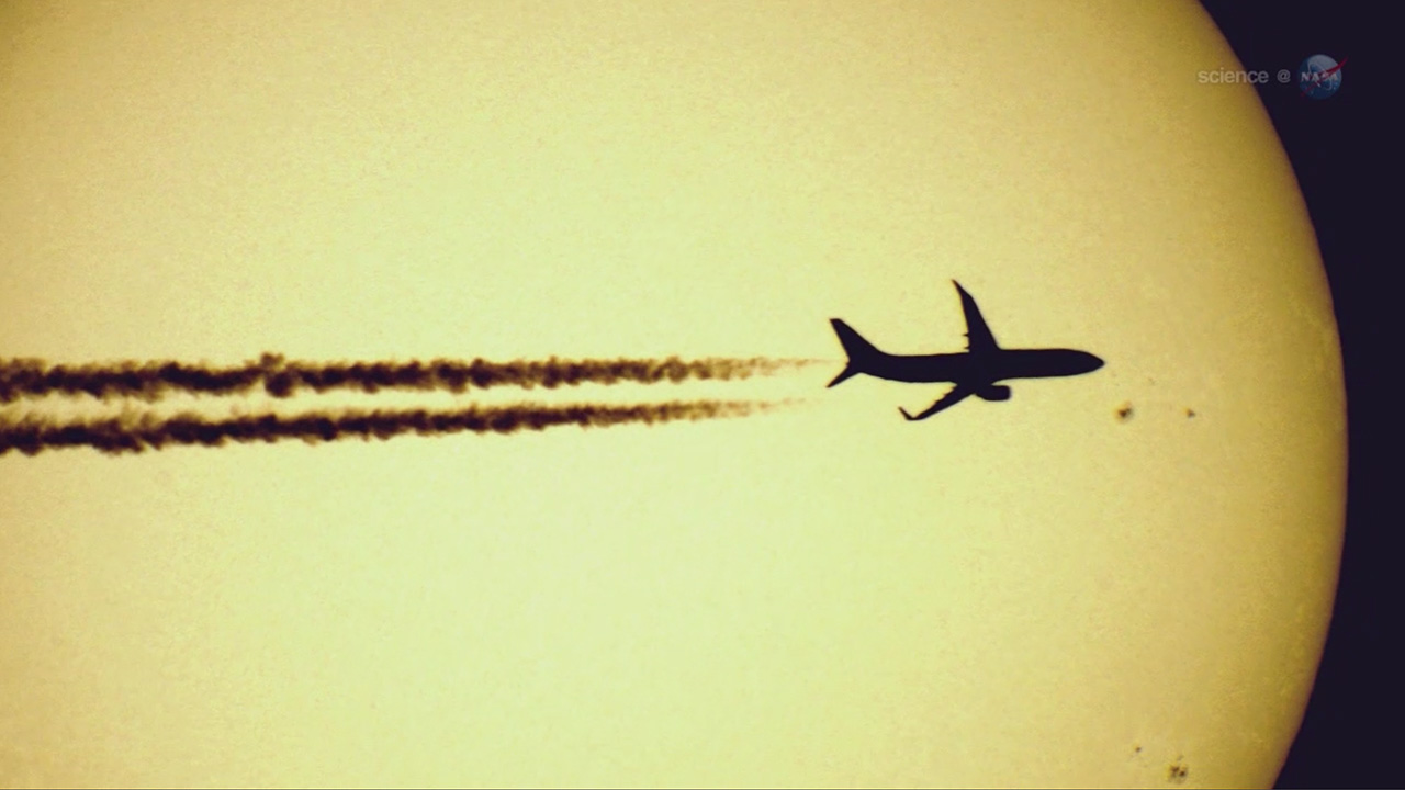 ScienceCast 121: The Effects of Space Weather on Aviation episode artwork