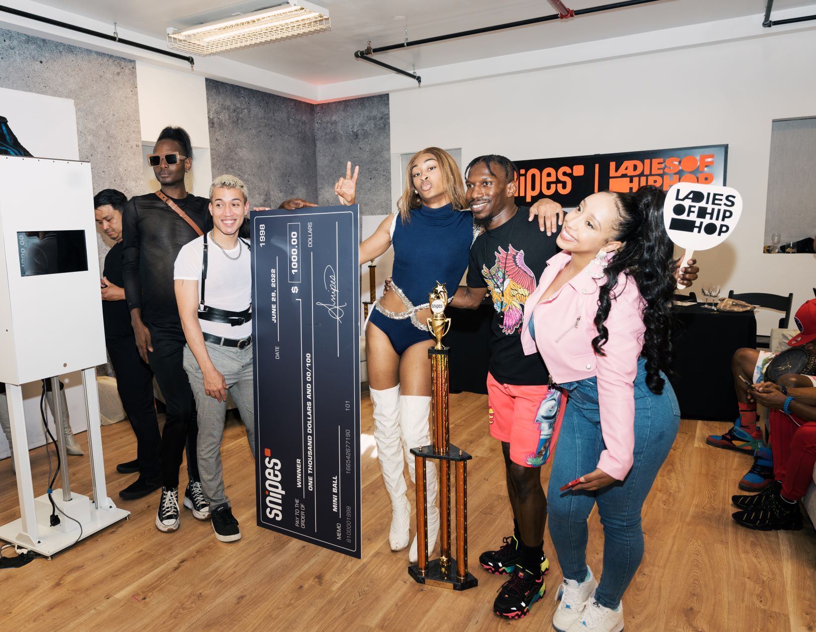 THE HOUSE OF NINA ORICCI X SNIPES DANCE & MINI BALL SNIPES USA