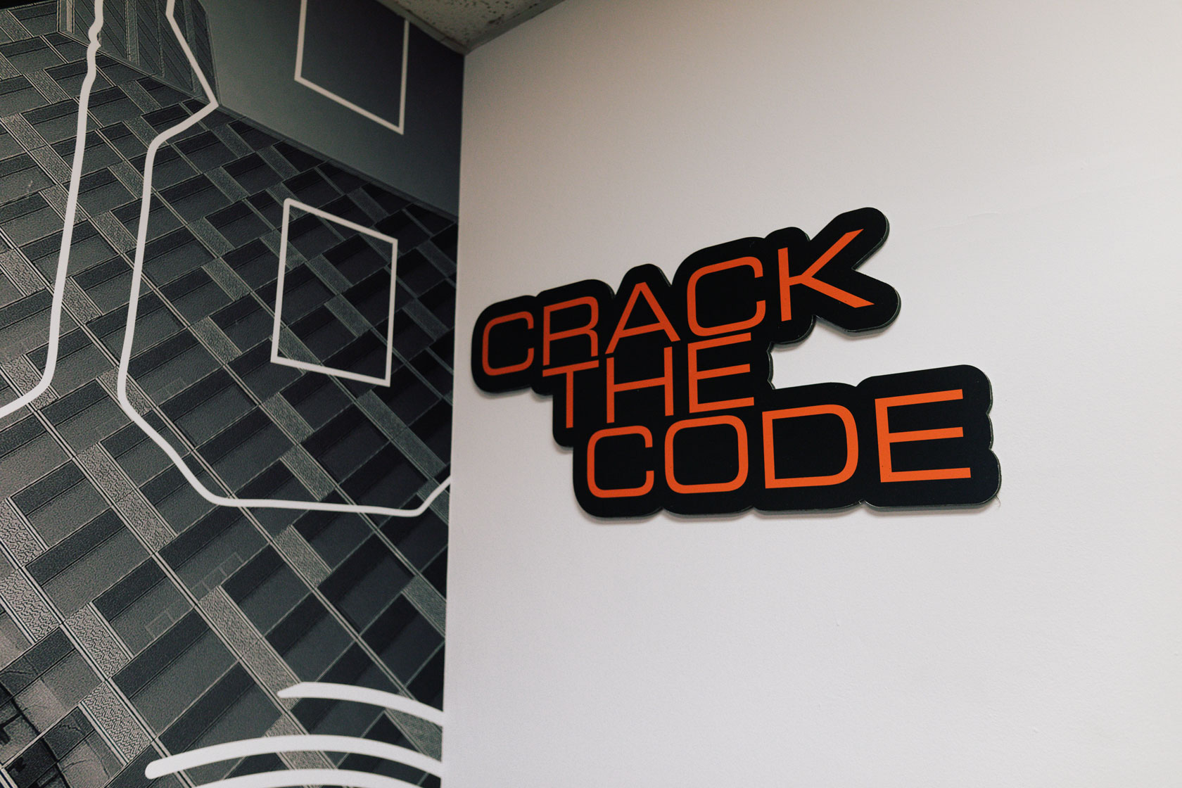 SNIPES SERVES X CRACK THE CODE &#8211; DETROIT