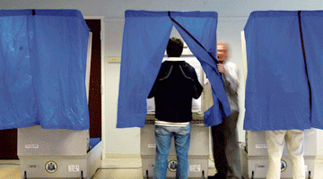Campus voting machines see a few glitches