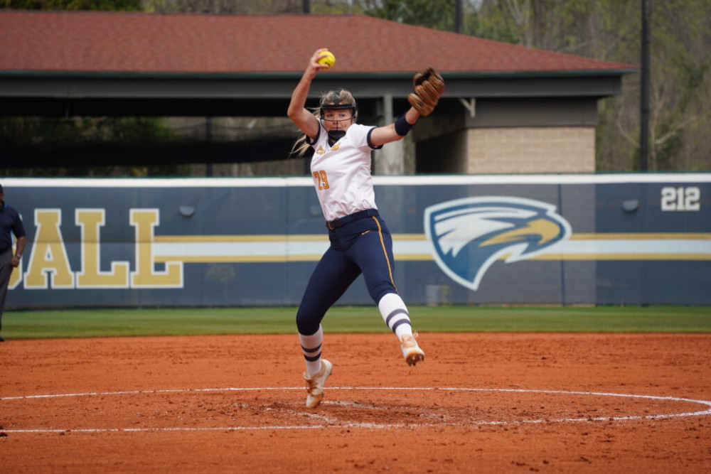 Softball ties opening conference series against Carnegie Mellon - The ...