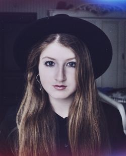 Elina L. Profile Photo