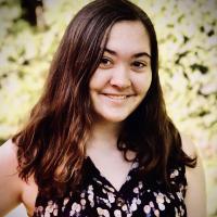 Lizzy T. Profile Photo