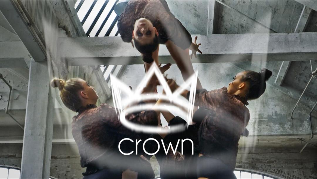 Poster for Crown