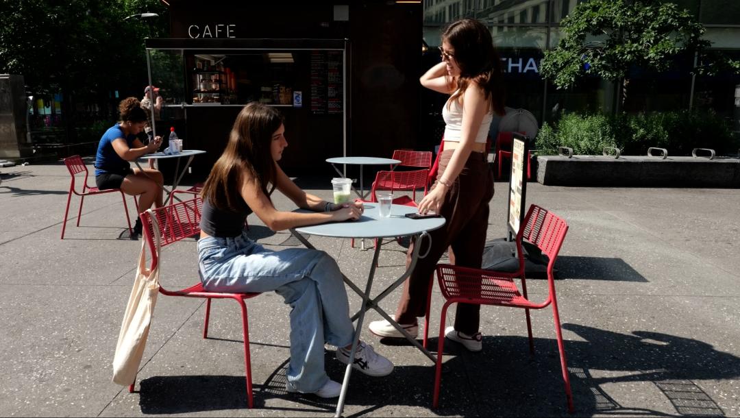 Poster for The Healthy Breakup