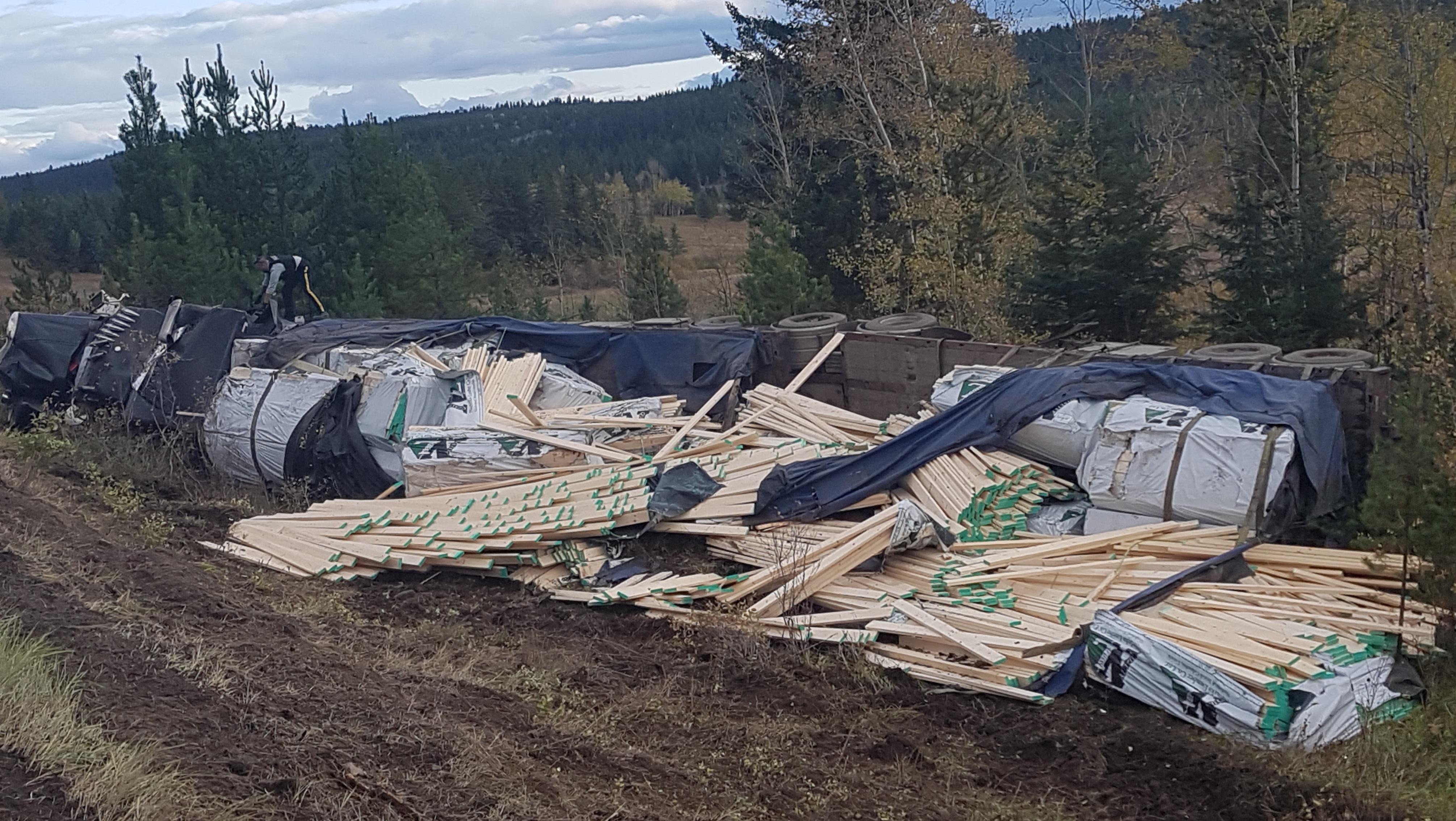No injuries but plenty of damage after Williams Lake lumber truck crash