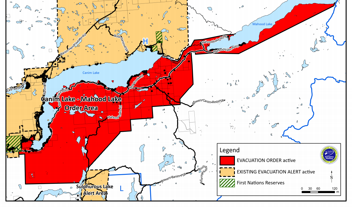 More than 1,500 properties evacuated in South Cariboo near Flat Lake