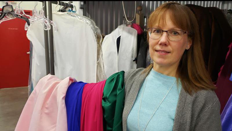 Prom Closet giving local graduates affordable options for glitzy grad garments
