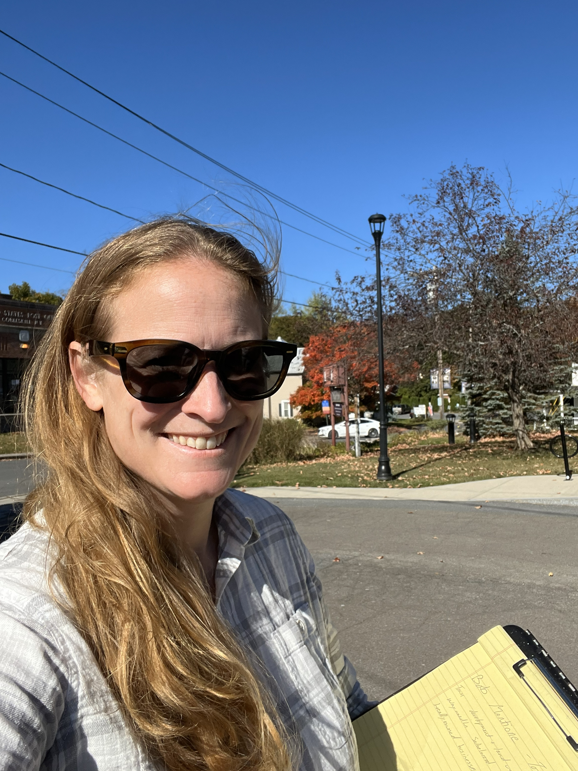 <h2><span><strong>Hi, I'm Janet Tweed...</strong></span></h2>