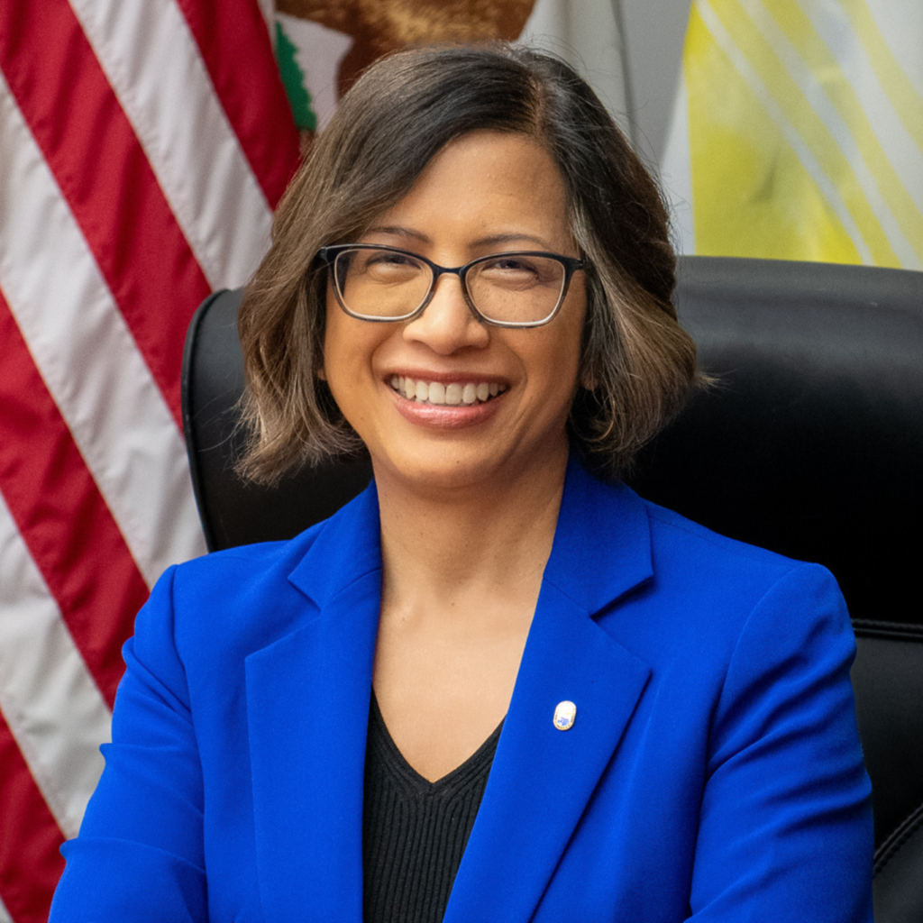 <p class="">Nikki Fortunato Bas</p>