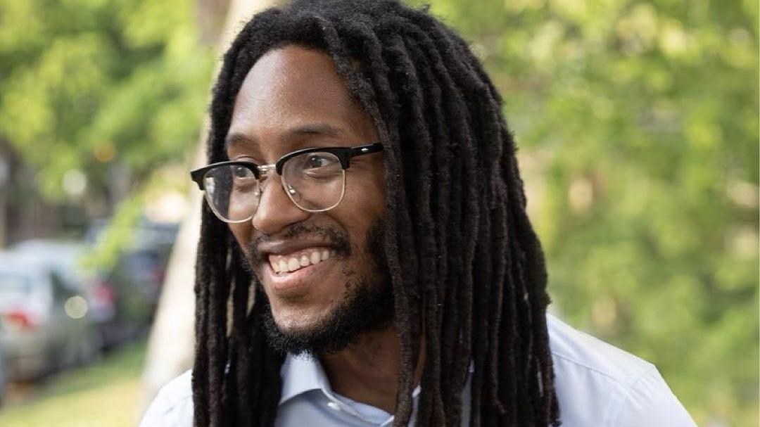 <p class=""><a target="_blank" rel="noopener noreferrer" onsetlink="e=>({...e,title:e.href})" href="https://www.warrenfor30.com/"><strong>WARREN WILLIAMS</strong></a><span style="color: rgb(98, 98, 96)"> </span></p>