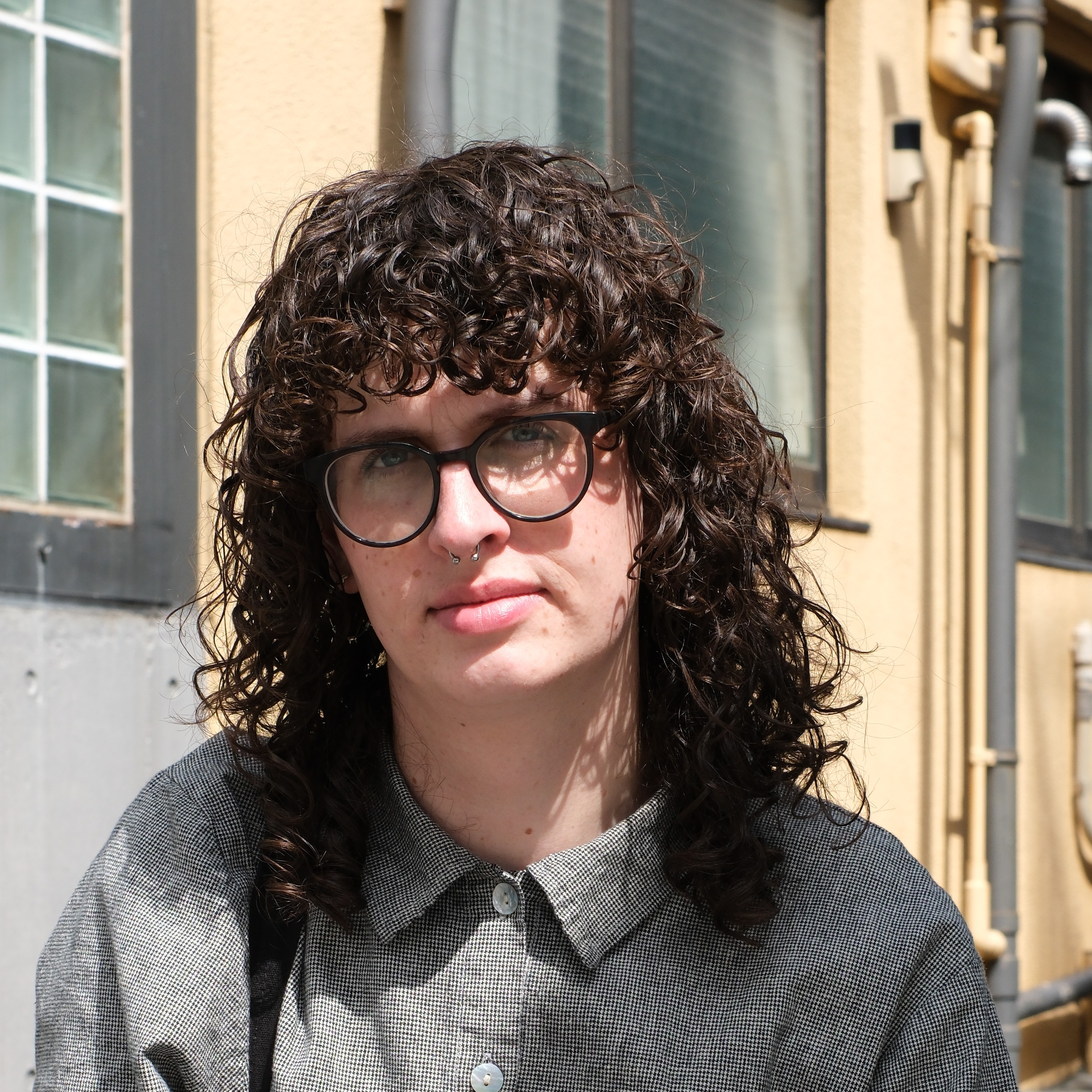 <p class="">Ava Robins</p>