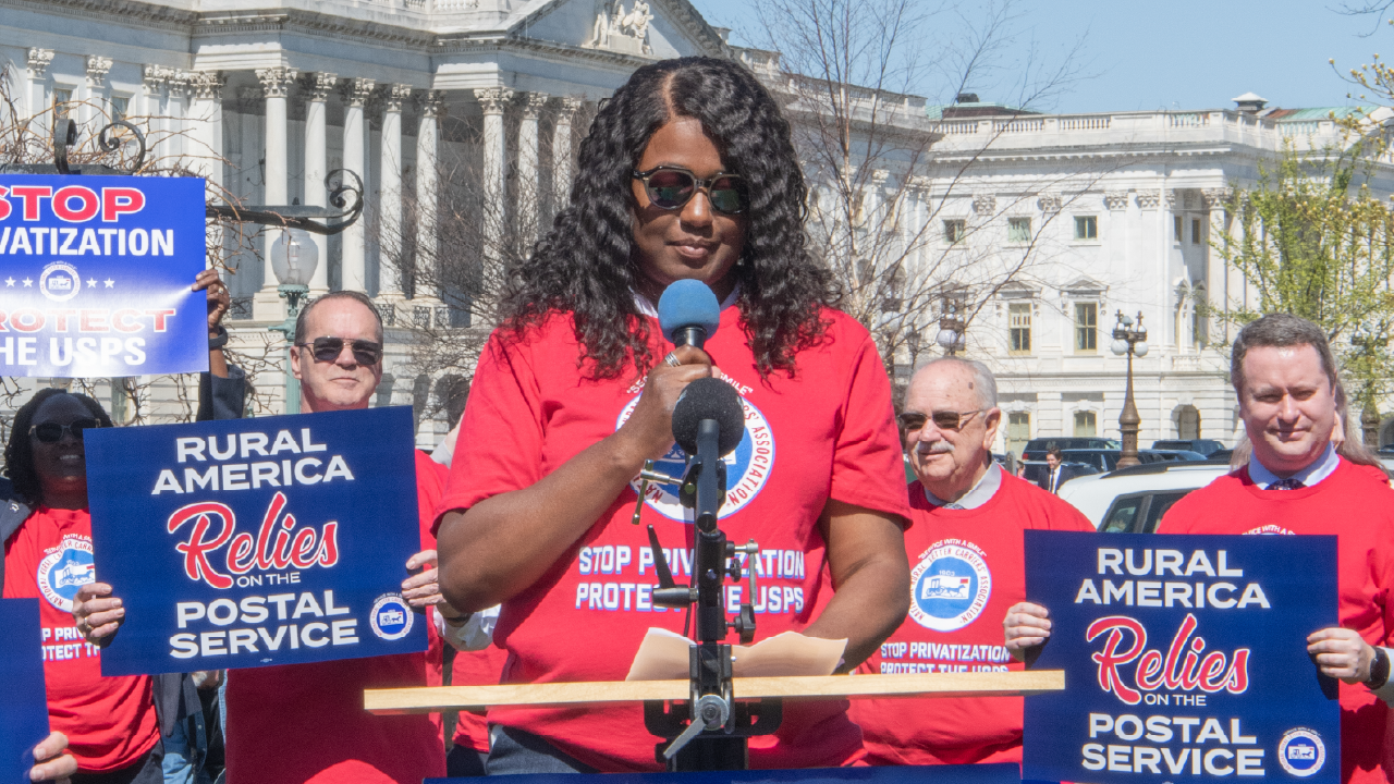 <p class="">Tameka Brown, Baton Rouge Letter Carrier &amp; Caregiver</p>