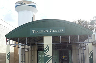 University of South Florida - Early Vote Poll Greeting